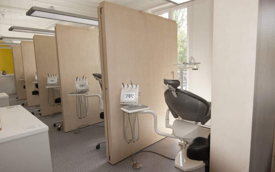 RET176 – Aménagement d’un cabinet d’orthodontie dans un appartement du 18ème
