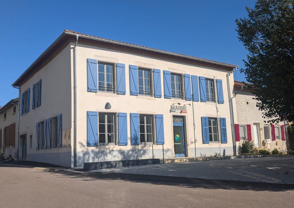 RET351 – Restructuration d’une mairie en mairie et deux logements